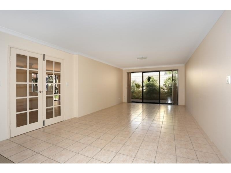 17 Hayman Retreat, Halls Head WA 6210