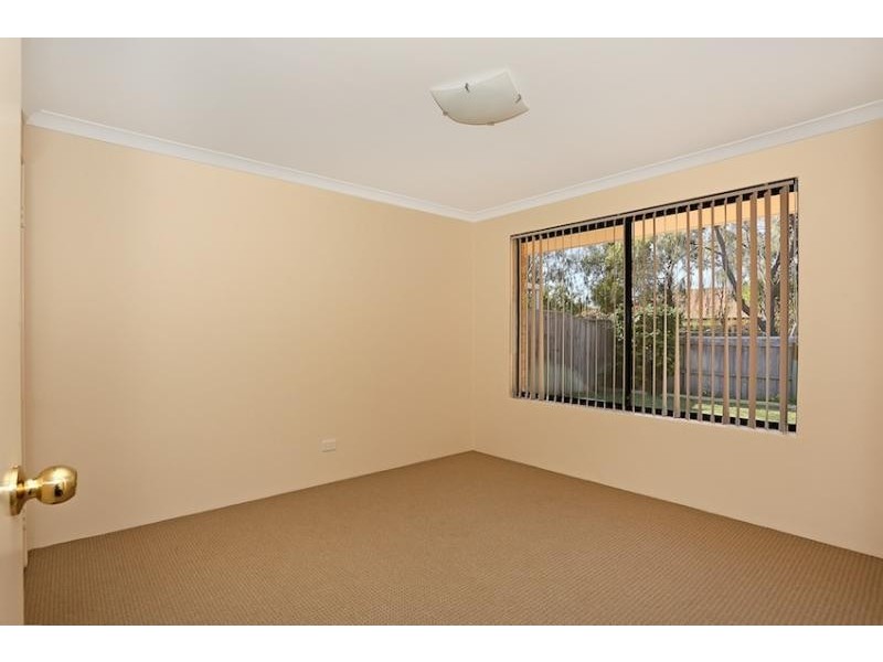 17 Hayman Retreat, Halls Head WA 6210