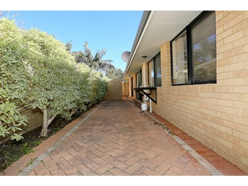 17 Hayman Retreat, Halls Head WA 6210