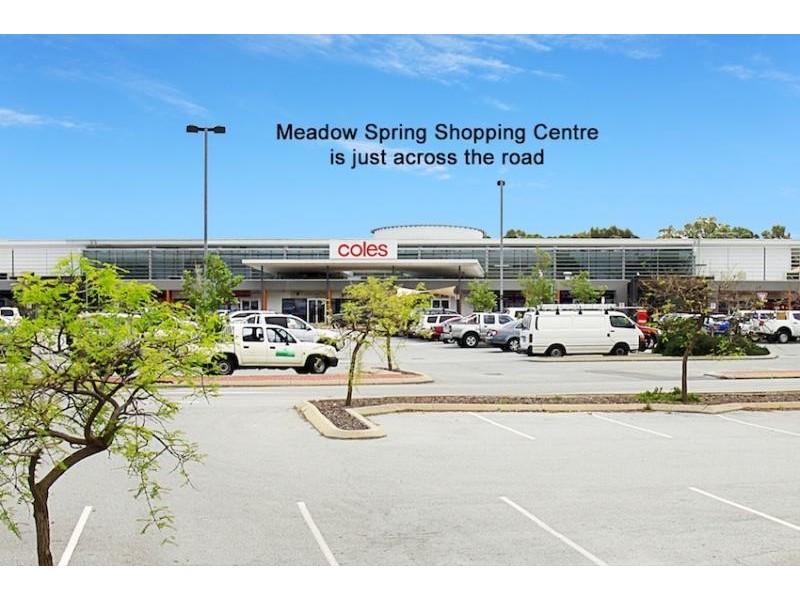 7 St Cloud Link, Meadow Springs WA 6210