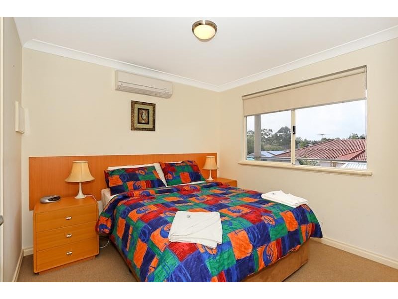 2/1 Lakes Crescent, South Yunderup WA 6208