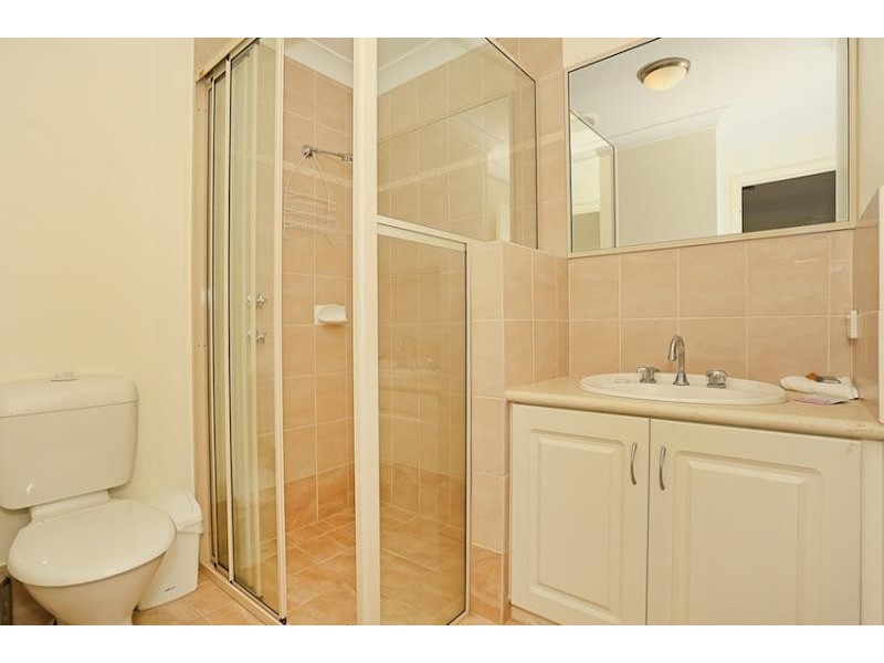 29/1 Lakes Crescent, South Yunderup WA 6208