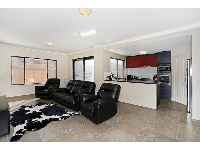 2/42 Gibson Street, Mandurah WA 6210
