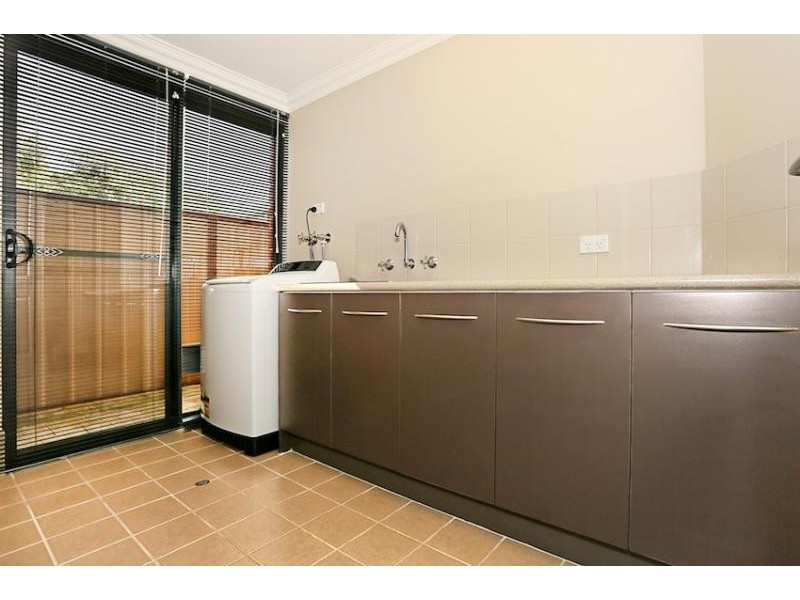 2/42 Gibson Street, Mandurah WA 6210