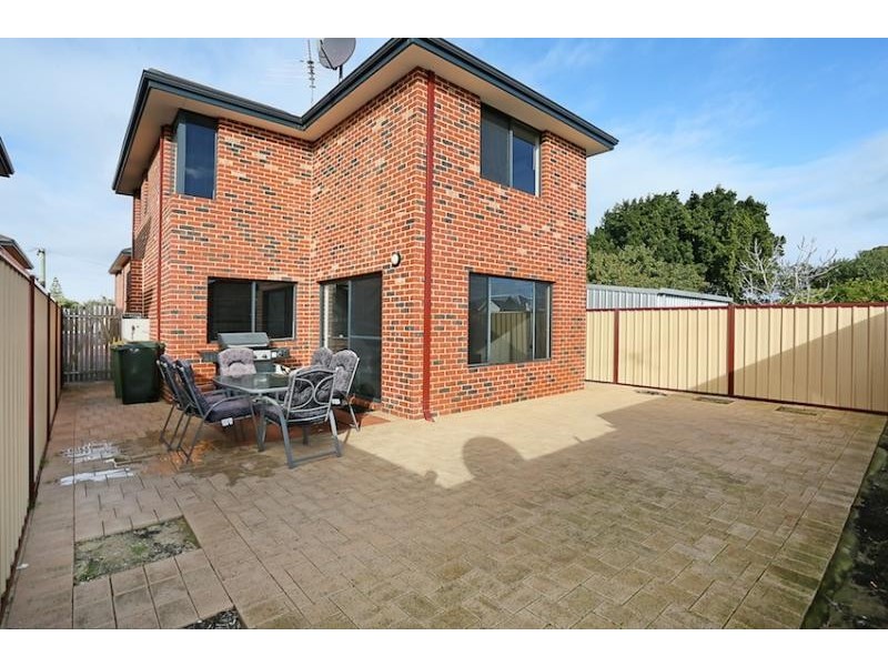 2/42 Gibson Street, Mandurah WA 6210