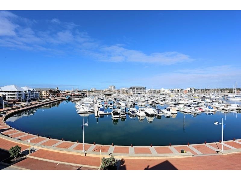 2/42 Gibson Street, Mandurah WA 6210