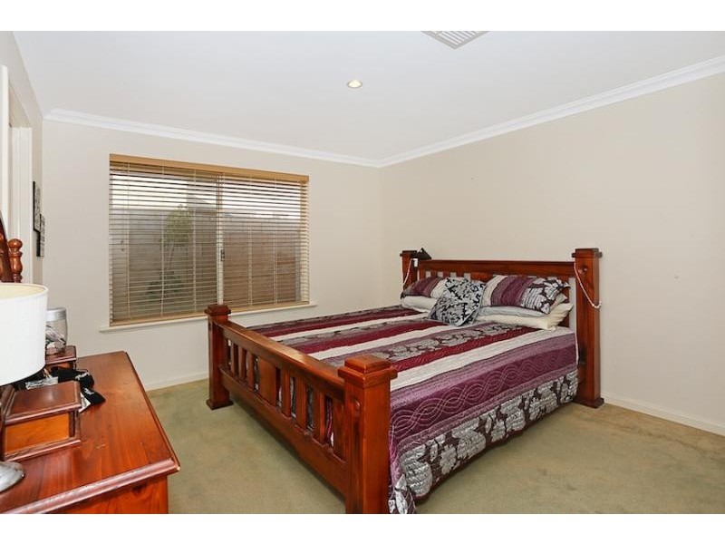 18 Tasman Loop, Dudley Park WA 6210