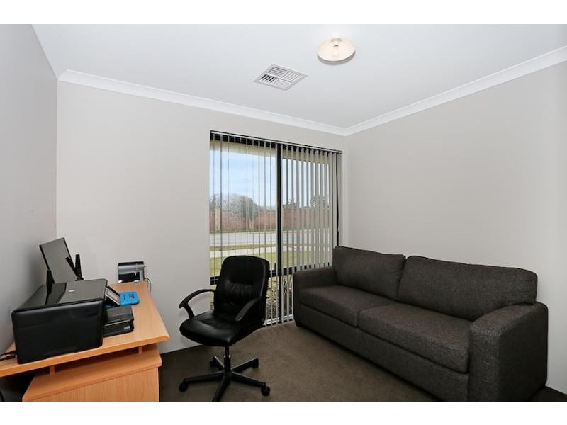 29 Still Meadow Turn, Meadow Springs WA 6210