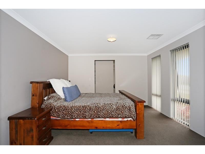 29 Still Meadow Turn, Meadow Springs WA 6210