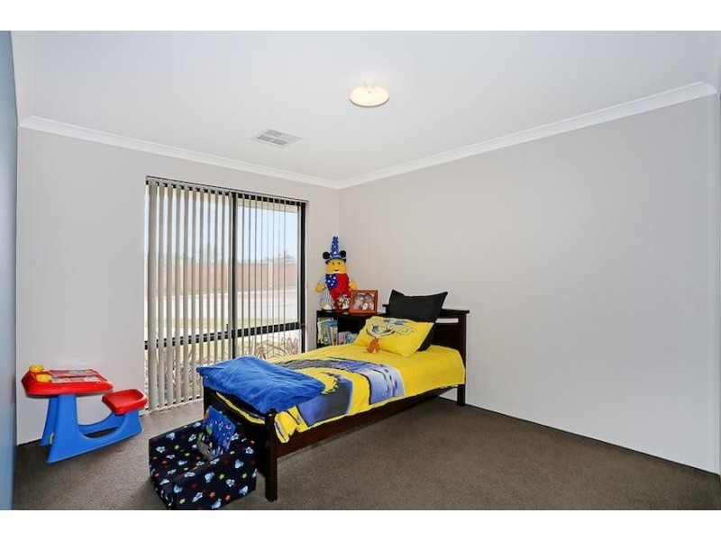 29 Still Meadow Turn, Meadow Springs WA 6210