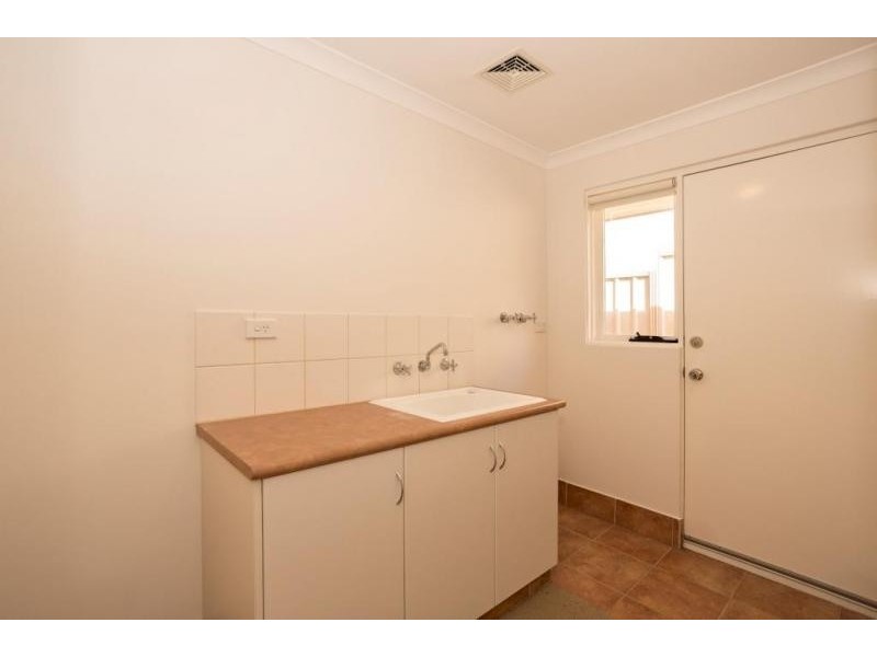 2/36 Creery Street, Dudley Park WA 6210