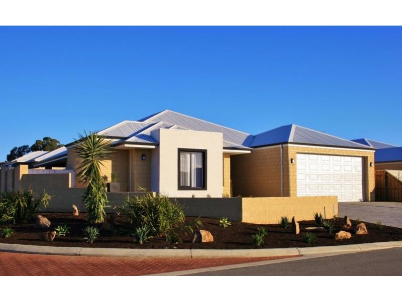 9 Decora Way, Halls Head WA 6210