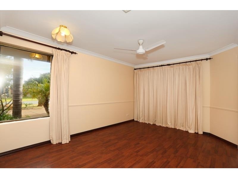 9 Seawind Drive, Silver Sands WA 6210