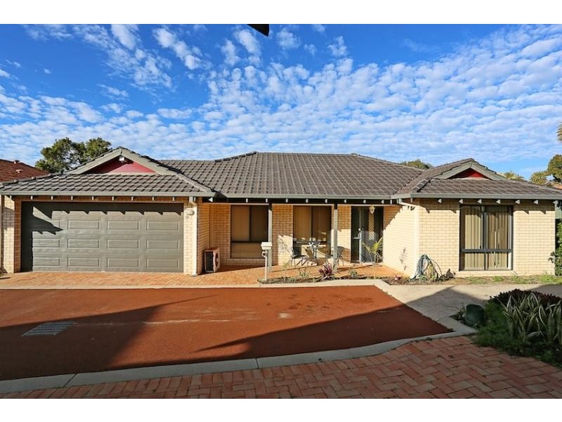 30 Saffron Loop, Falcon WA 6210