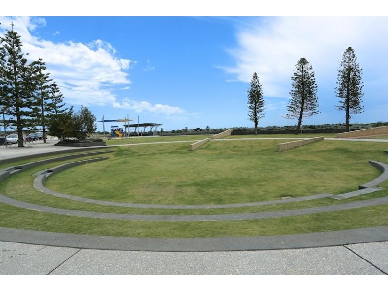 15 Splendens Turn, Halls Head WA 6210