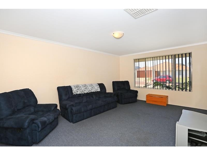 29 Albina Chase, Lakelands WA 6180