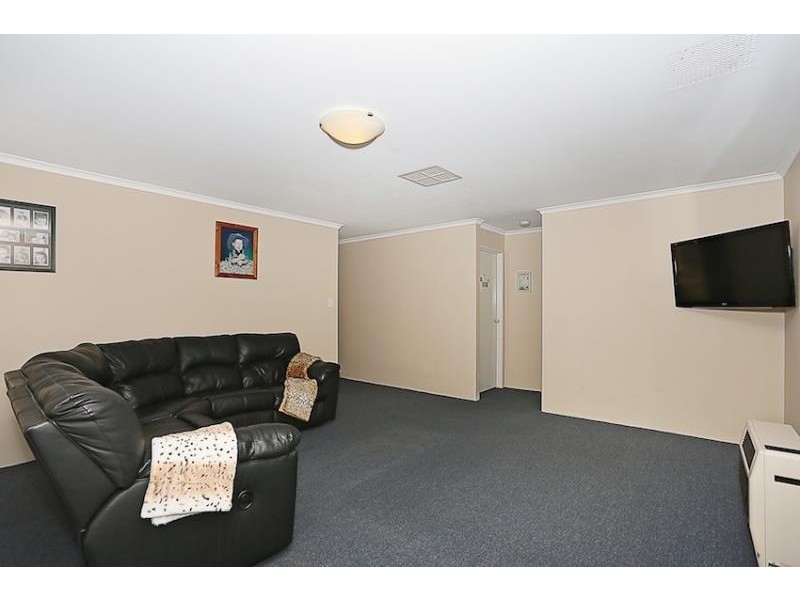 29 Albina Chase, Lakelands WA 6180