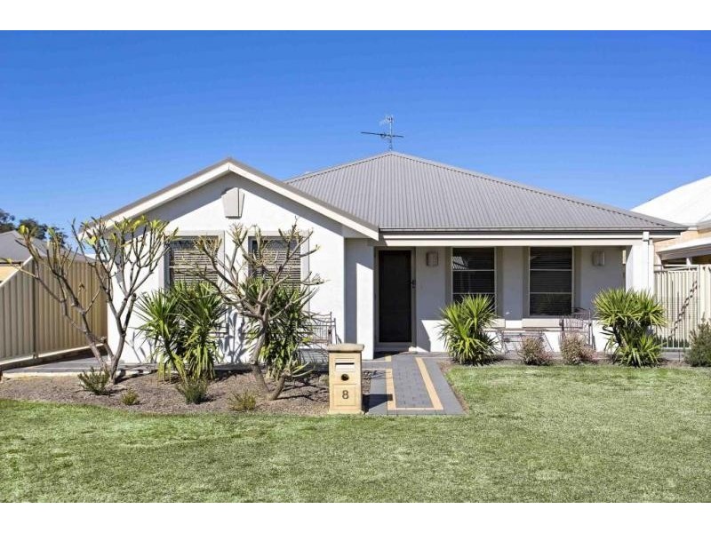 8 Nankeen Approach, Dudley Park WA 6210