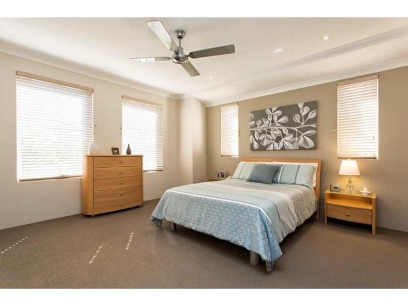 8 Nankeen Approach, Dudley Park WA 6210