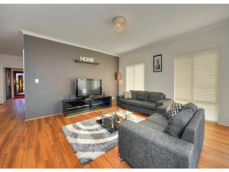 53 Seascapes Boulevard, Halls Head WA 6210