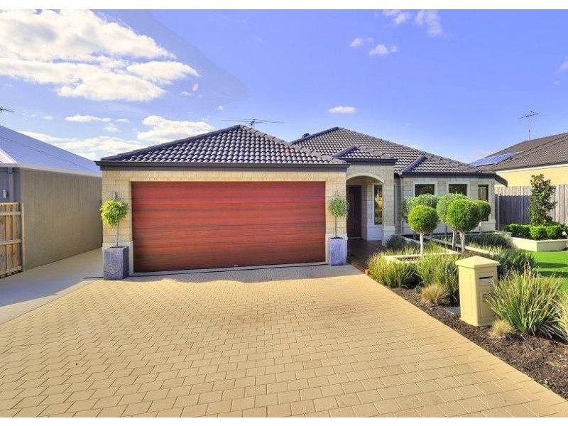 53 Seascapes Boulevard, Halls Head WA 6210