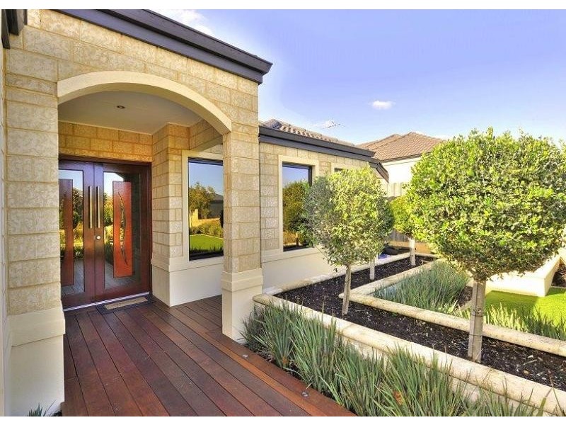 53 Seascapes Boulevard, Halls Head WA 6210