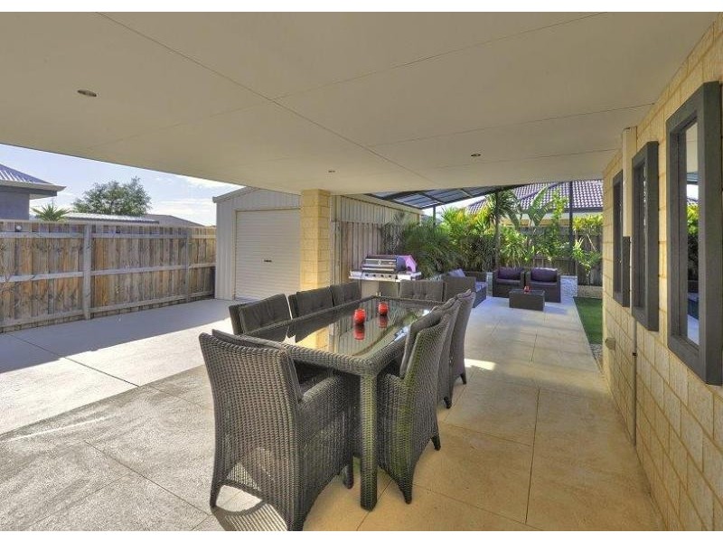 53 Seascapes Boulevard, Halls Head WA 6210