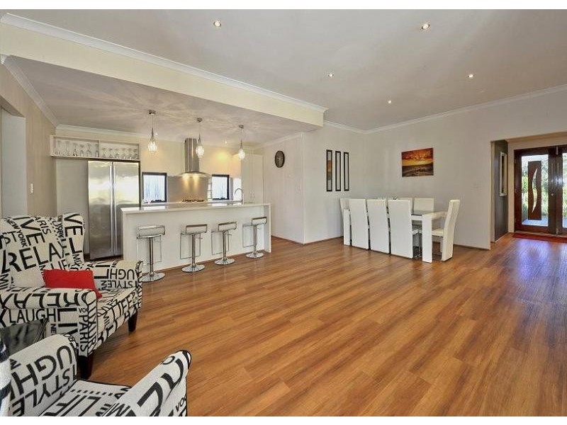 53 Seascapes Boulevard, Halls Head WA 6210