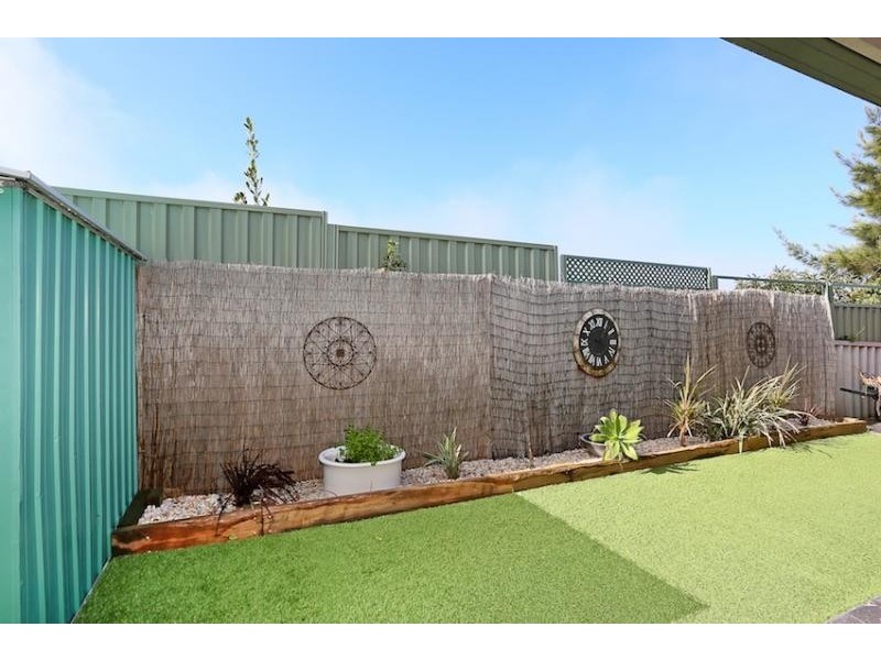 81 Templetonia Promenade, Halls Head WA 6210