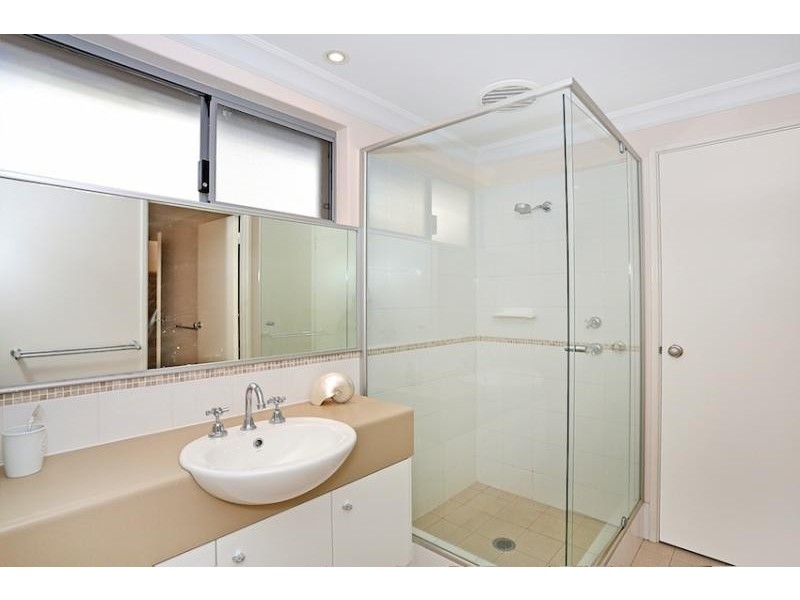36 Leisure Way, Halls Head WA 6210