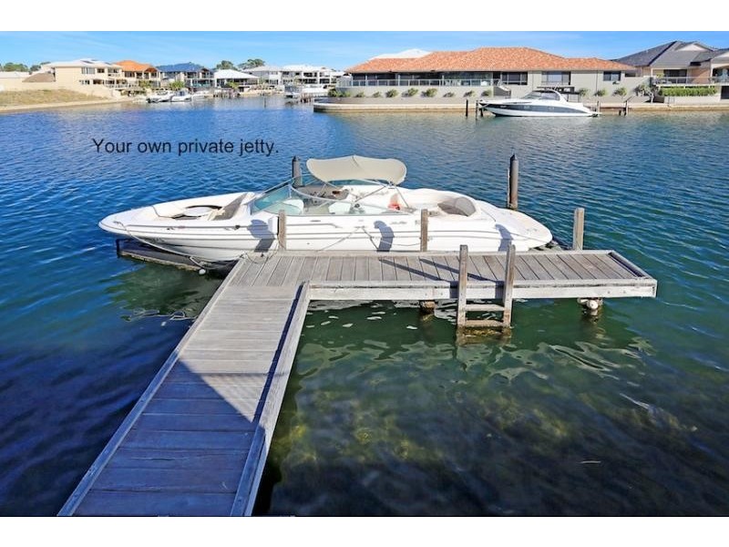 36 Leisure Way, Halls Head WA 6210