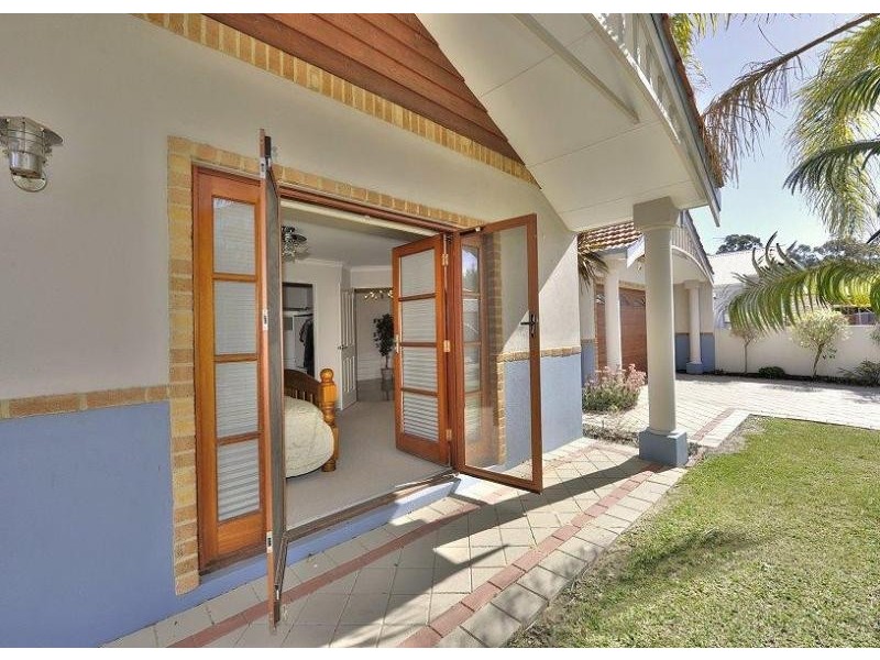 14 Tasman Loop, Dudley Park WA 6210