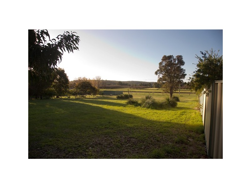 4 Nuytsia Close, Donnybrook WA 6239