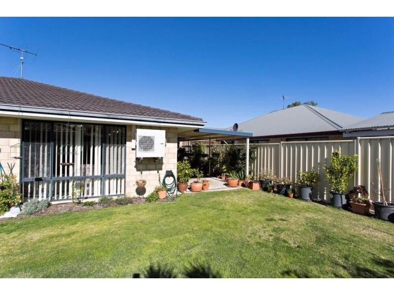 14 Chatsworth Drive, Erskine WA 6210