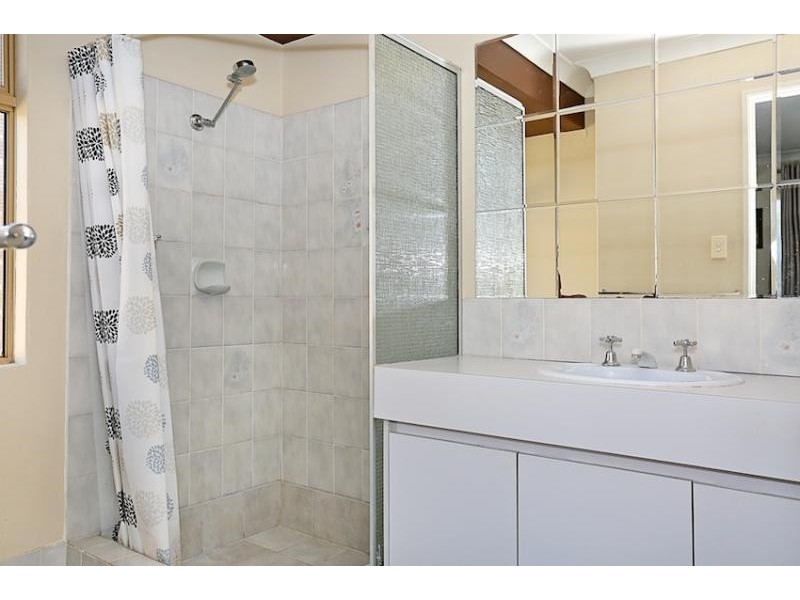 8 Pennington Gardens, Erskine WA 6210