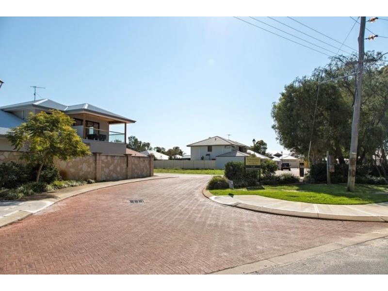 15/70 Rodoreda Crescent, Ravenswood WA 6208