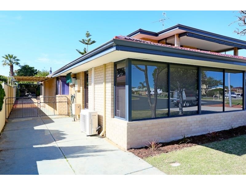 27 Donnelly Gardens, Dudley Park WA 6210