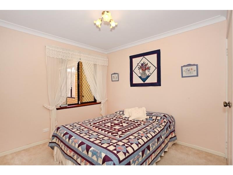 27 Donnelly Gardens, Dudley Park WA 6210