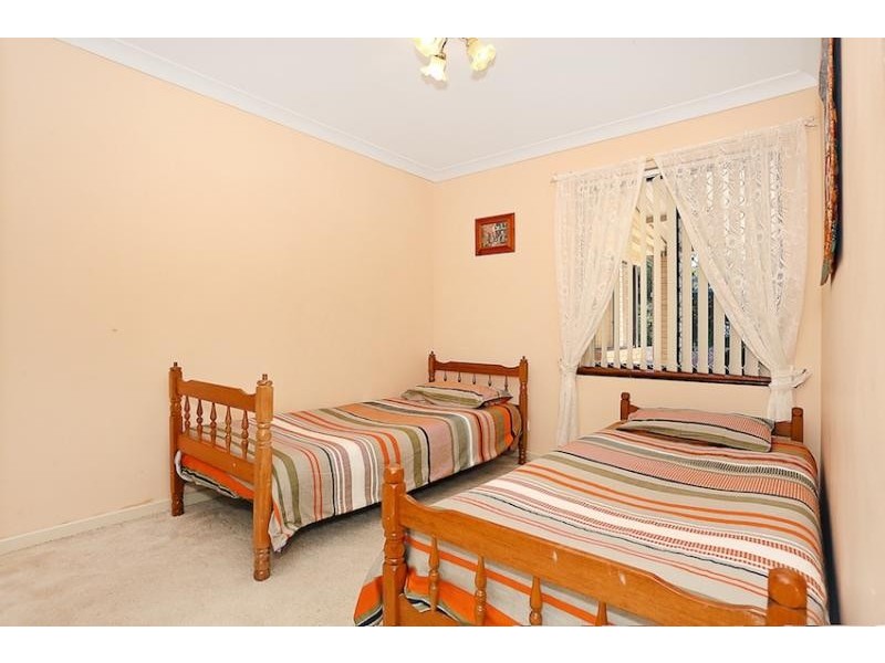 27 Donnelly Gardens, Dudley Park WA 6210