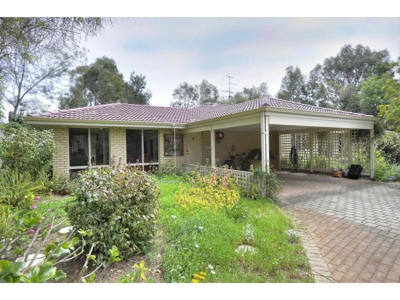 3 Redhill Place, Greenfields WA 6210