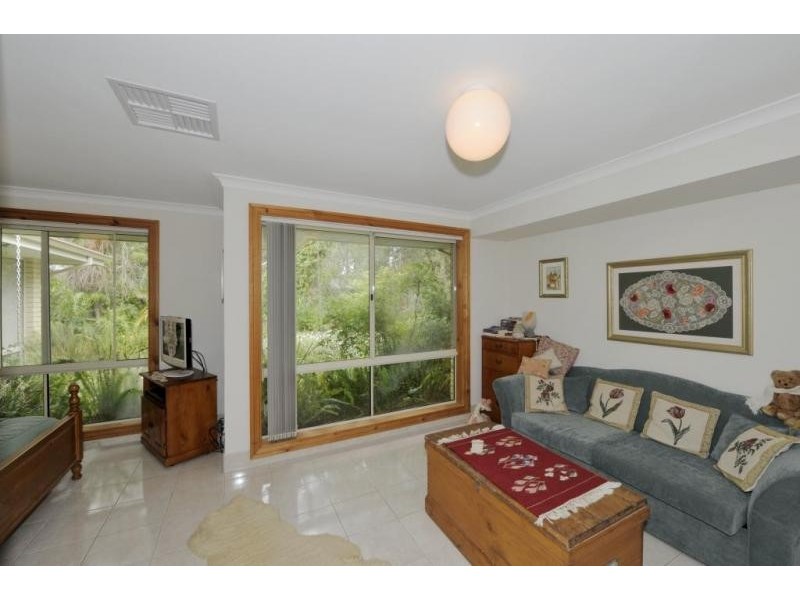 3 Redhill Place, Greenfields WA 6210