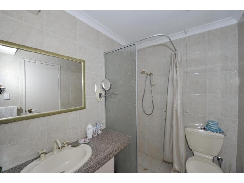 3 Redhill Place, Greenfields WA 6210