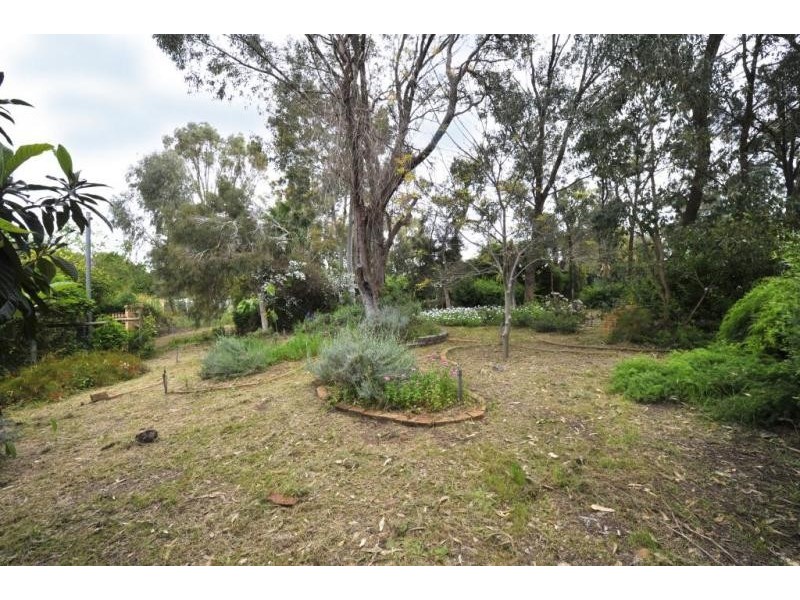 3 Redhill Place, Greenfields WA 6210