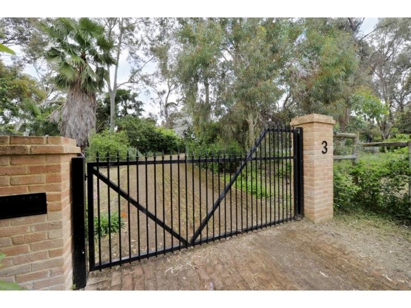 3 Redhill Place, Greenfields WA 6210