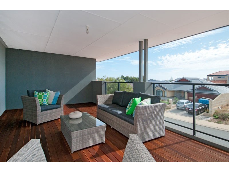 26 Sail Avenue, Wannanup WA 6210