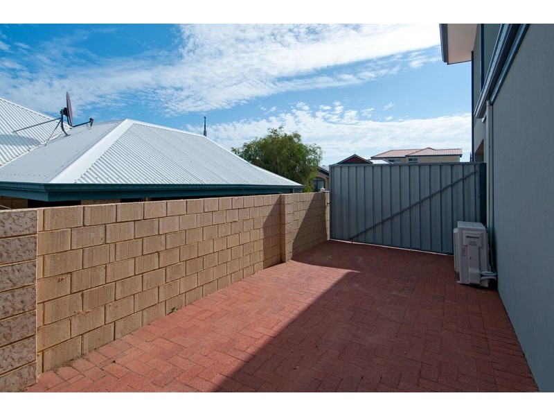 26 Sail Avenue, Wannanup WA 6210
