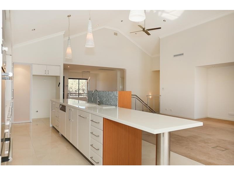 43 Leisure Way, Halls Head WA 6210