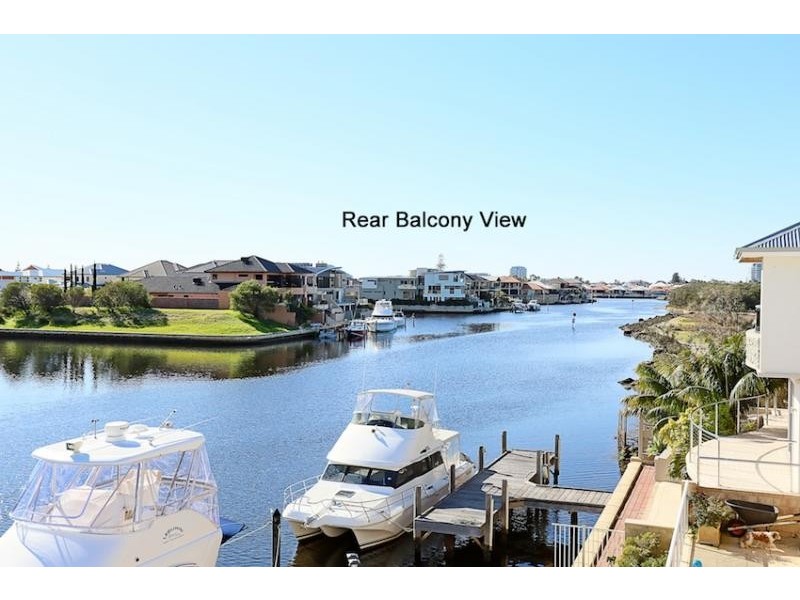 43 Leisure Way, Halls Head WA 6210