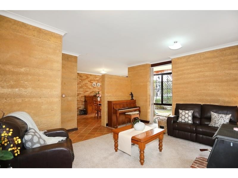 442 Mulga Drive, Parklands WA 6180