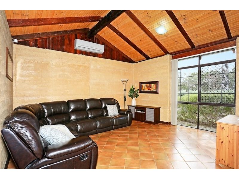 442 Mulga Drive, Parklands WA 6180
